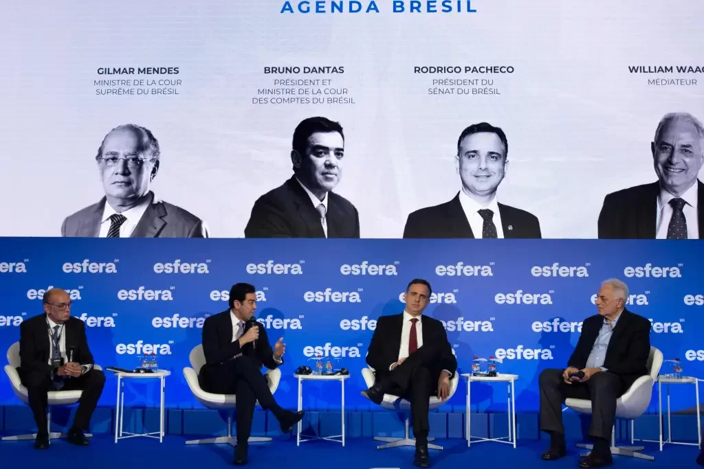 Segundo dia do Fórum Esfera Internacional, na França: Rodrigo Pacheco, Bruno Dantas e Gilmar Mendes falaram sobre uma agenda para o Brasil (Esfera Brasil/Divulgação)