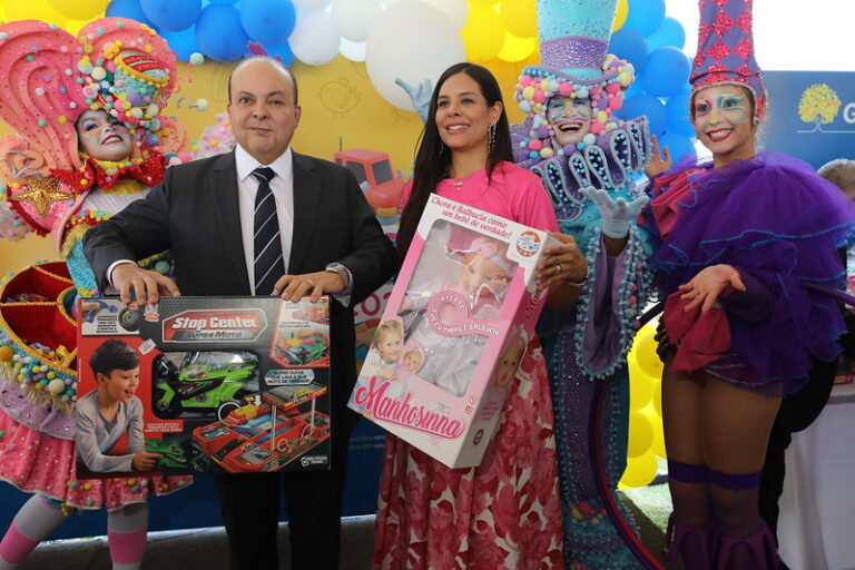 GDF : Solidariedade marca a doação de milhares de brinquedos no Dia D da campanha Vem Brincar Comigo