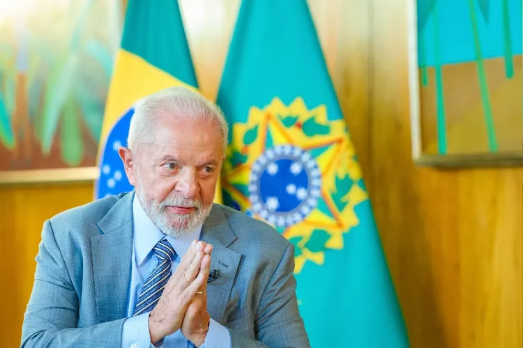 Lula fará novos exames nesta semana após queda e lesão na cabeça e deve voltar a trabalhar