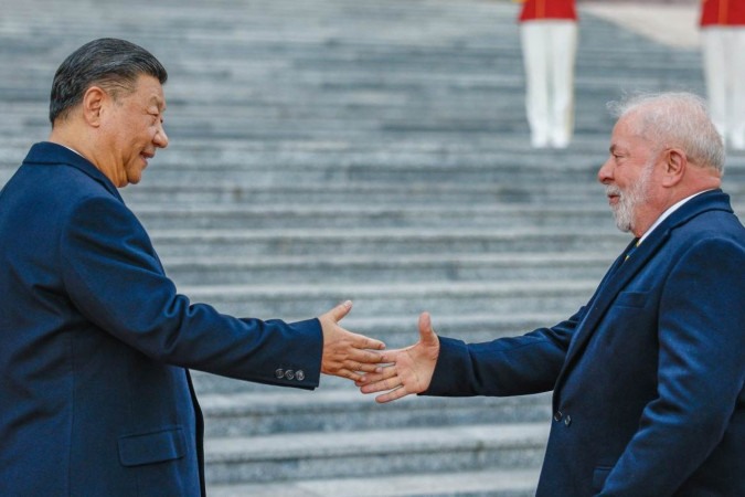 Visita de Xi Jinping a Brasília reforça laços entre Brasil e China