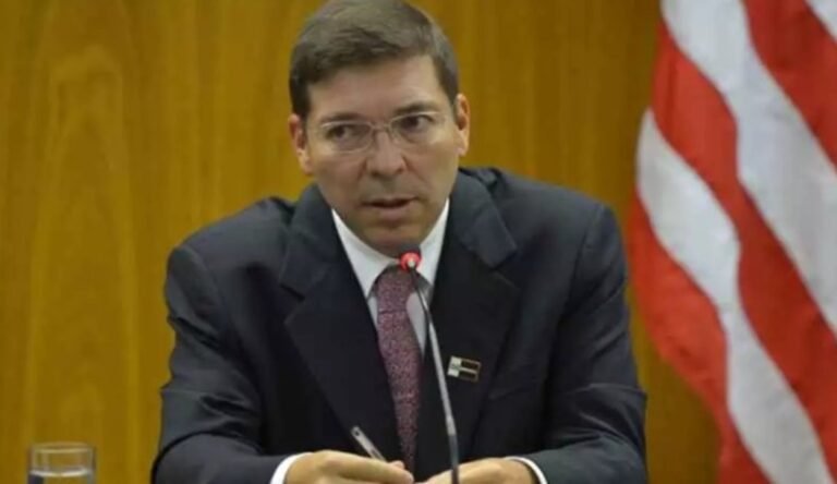 Fim do IOF e aumento de deputados não combinam, afirma líder da Fiesp