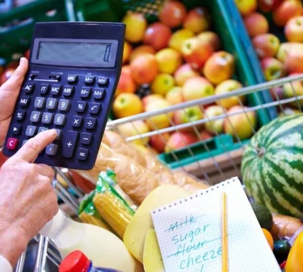 IPCA-15: Queda em alimentação e bebidas encerra nove meses seguidos de alta