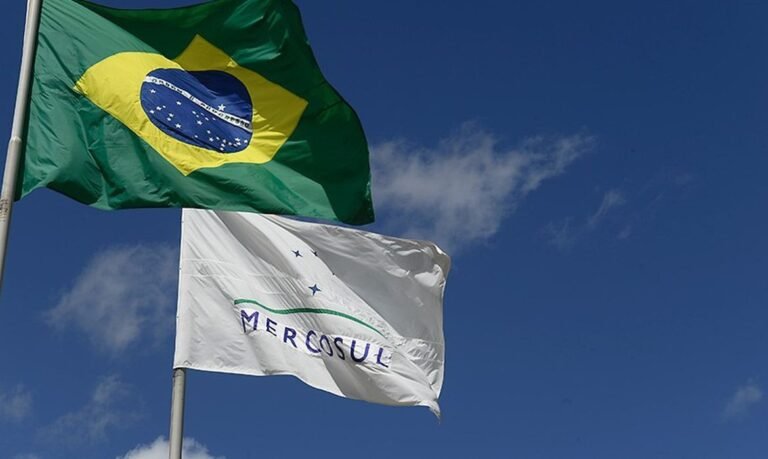 Presidentes flexibilizam tarifas comerciais no Mercosul
