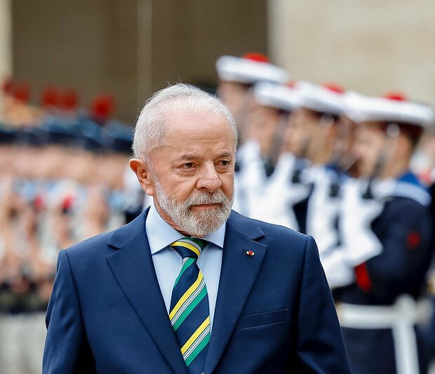 Lula anuncia que governo vai trazer corpo de Juliana Marins ao Brasil