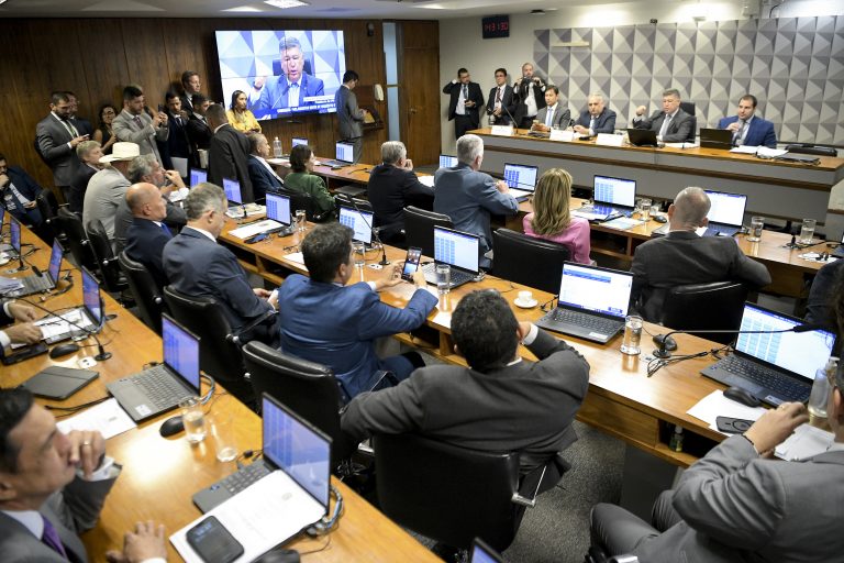 Senado investiga familiares de Careca e Camisotti em audiência
