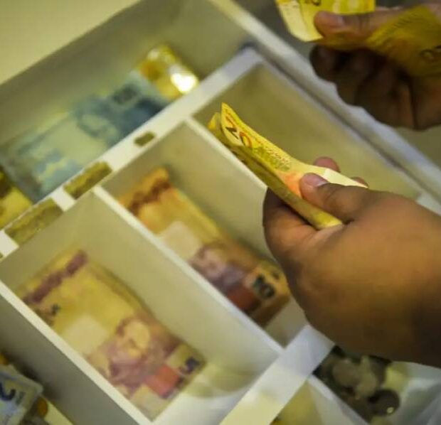 Previdência privada cai e arrecada R$ 100,5 bi até julho