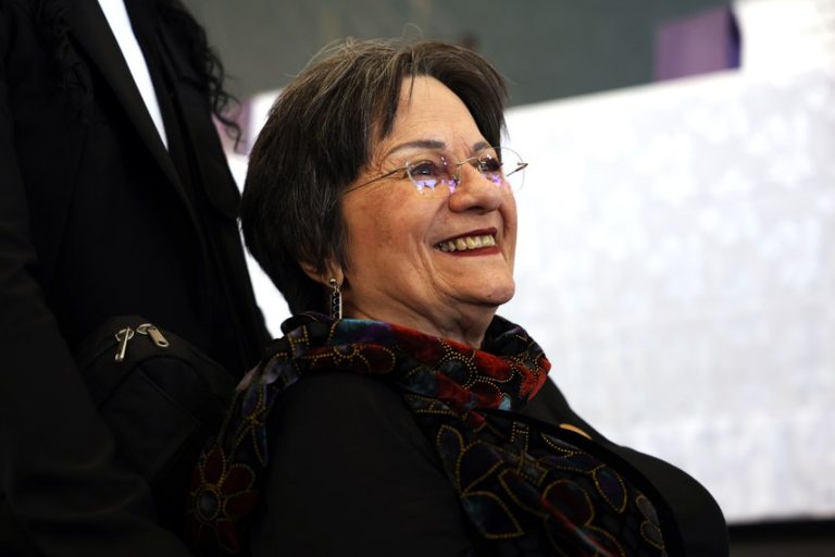 Nova lei oficializa nome Maria da Penha após 19 anos