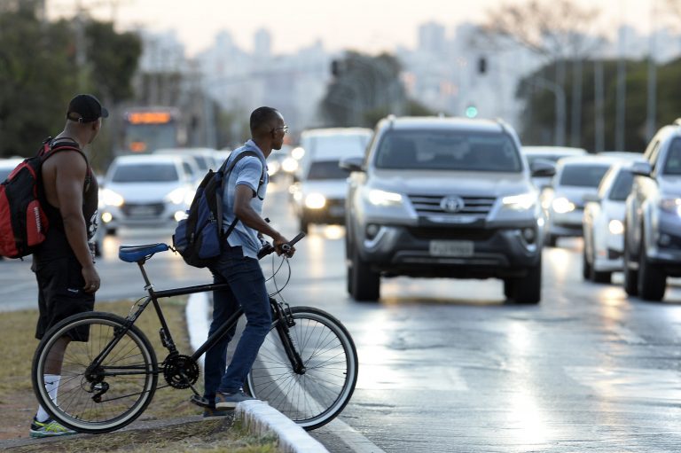 Motta cria comissões para tratar política para autistas e vale para ciclistas