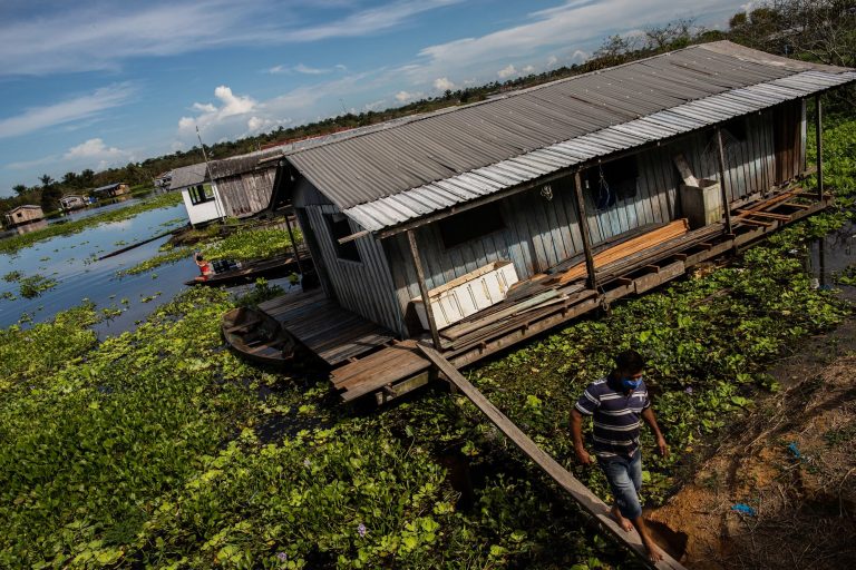 Governo libera crédito de R$ 12 bilhões para agricultores afetados por clima