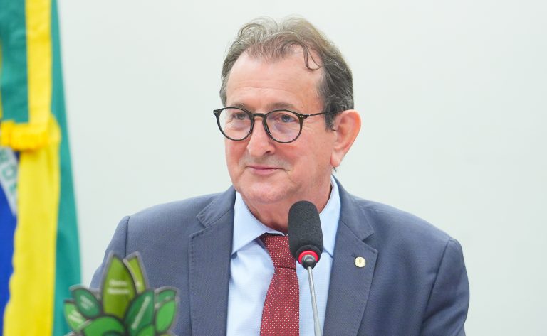 Câmara aprova veto à pesca de cavalos-marinhos e outras espécies
