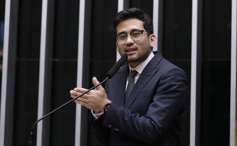 Comissão aprova vigilância comunitária por câmeras