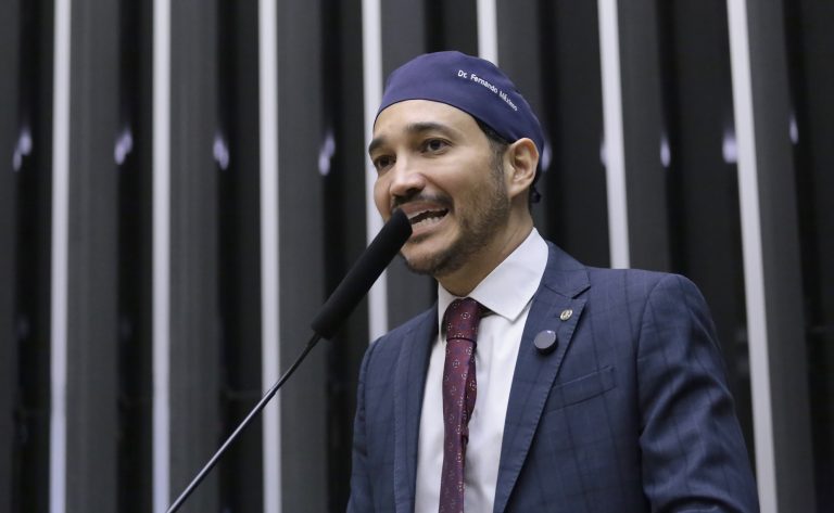 Comissão aprova inclusão da oncologia pediátrica em cursos de saúde