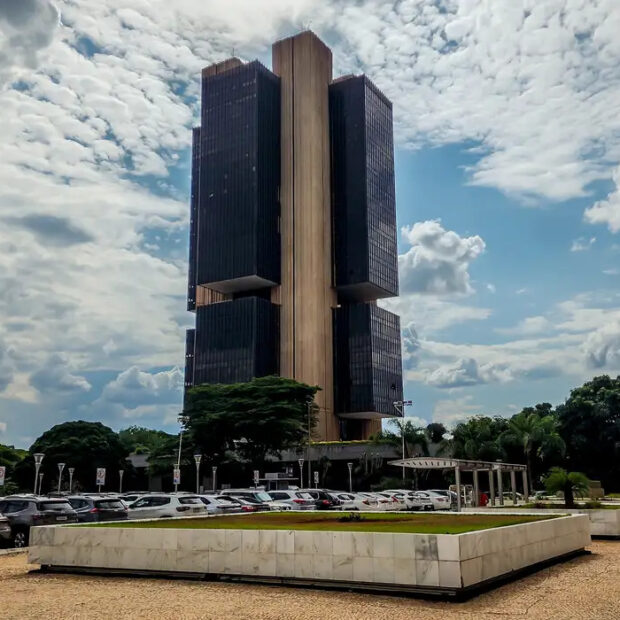 Banco-central-620x620-2.jpg-2