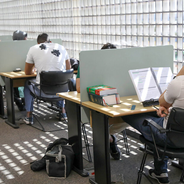 Dentro-5-9-620x620.jpg