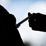 vacina-HPV-ampliada-ate-dezembro-para-publico-de-15-a-19-anos_Foto_-Breno-Esaki_Agencia-Saude-DF-2-620×620-1.jpg-1