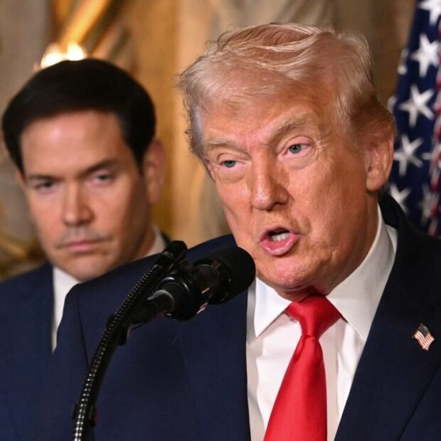 Trump vai reunir petroleiras americanas na sexta para discutir Venezuela