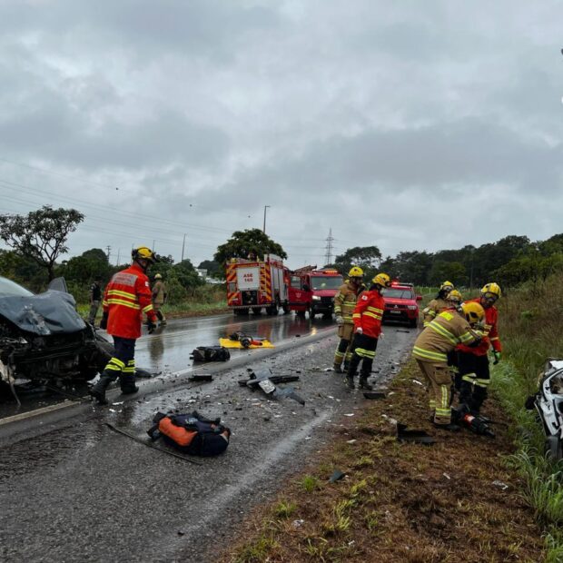 Acidente deixa dois feridos em Samambaia