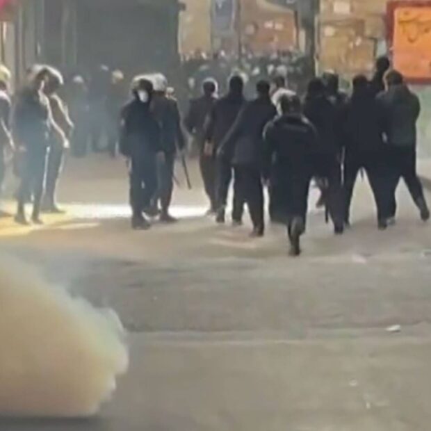 ONG relata pelo menos 27 mortes em protestos no Irã