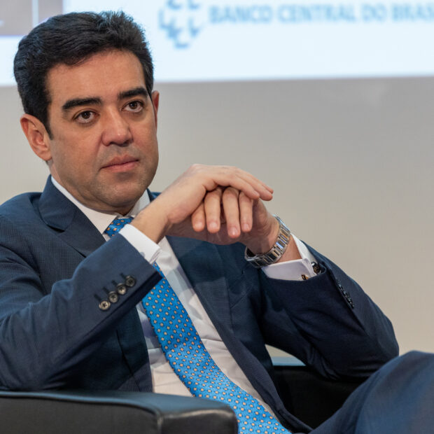 Bruno Dantas quer entender interesse da Caixa nas carteiras do BRB