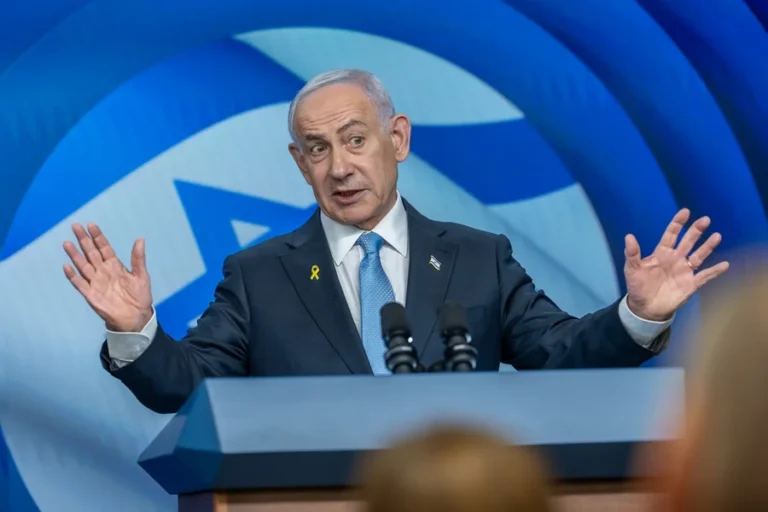 Netanyahu afirma que continuará luta contra o Irã com força total