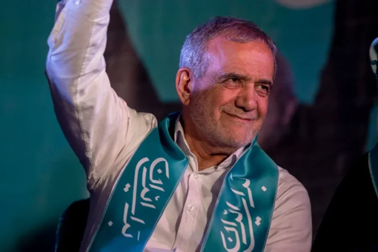 Presidente do Irã para ataques a vizinhos e pede desculpas