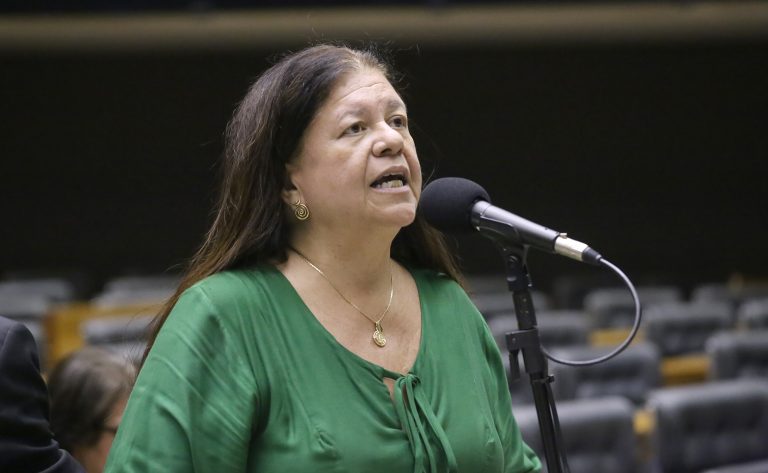 Serviço socioassistencial passa a integrar a lei de assistência social