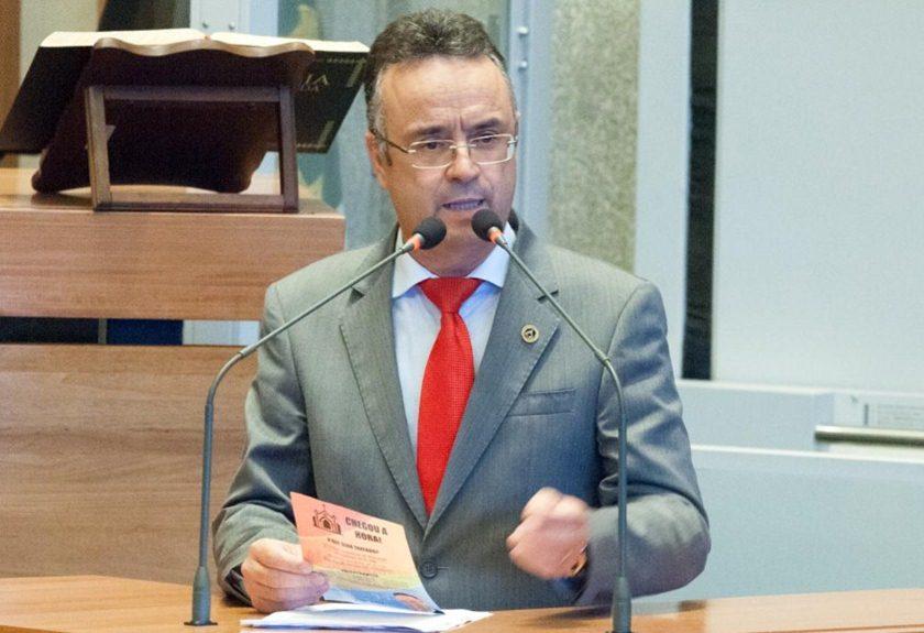 Bispo Renato Andrade candidato a deputado distrital pelo Republicanos no Distrito Federal em 2026
