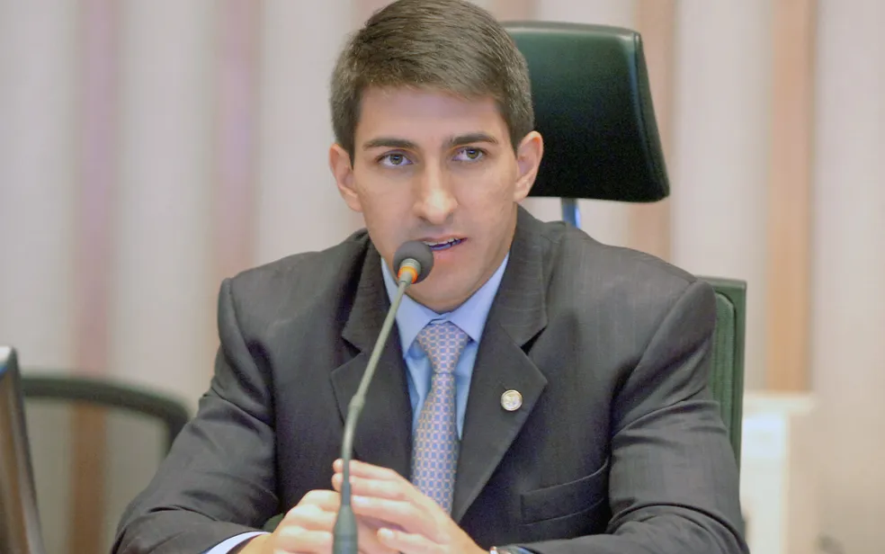 Cristiano Araújo candidato a deputado distrital pelo MDB no Distrito Federal em 2026