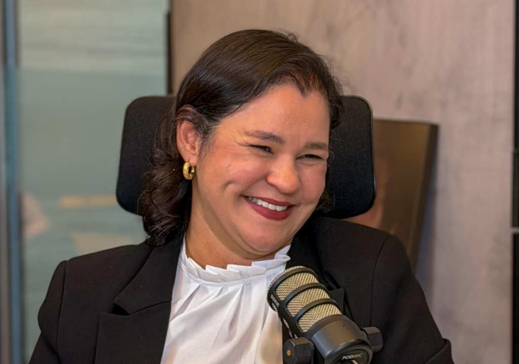 Manuela Andrade candidata a deputada distrital pelo Podemos no Distrito Federal em 2026